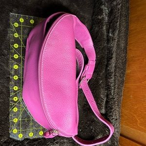 Roots Fanny pack never used